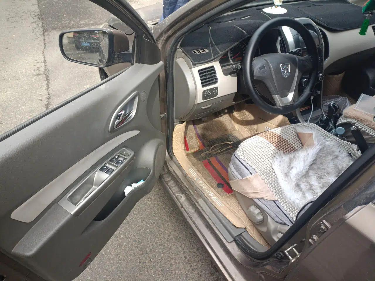 Baojun 630 2011 1.5L manual Comfort trim level — миниатюра 17