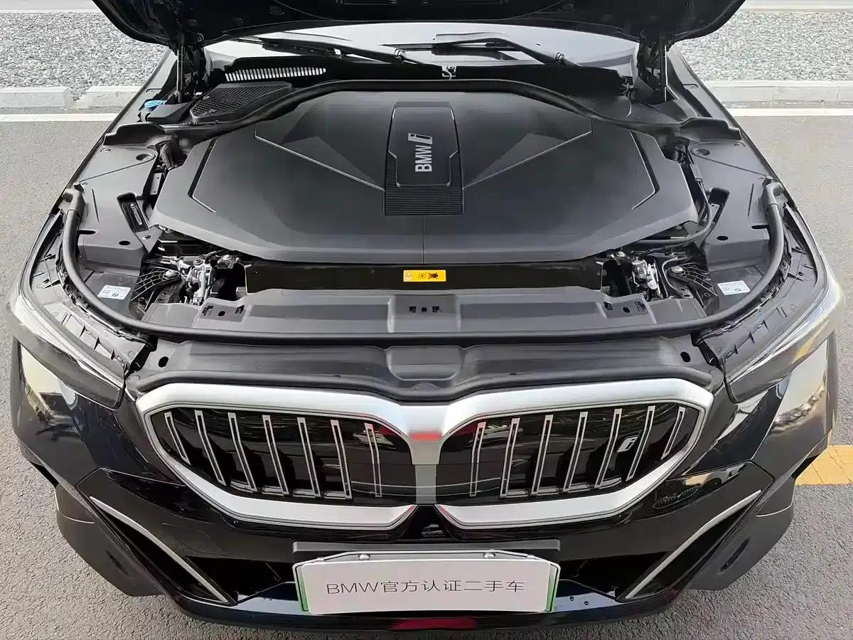 BMW i5 2024 eDrive 35L M Sport Package — миниатюра 4