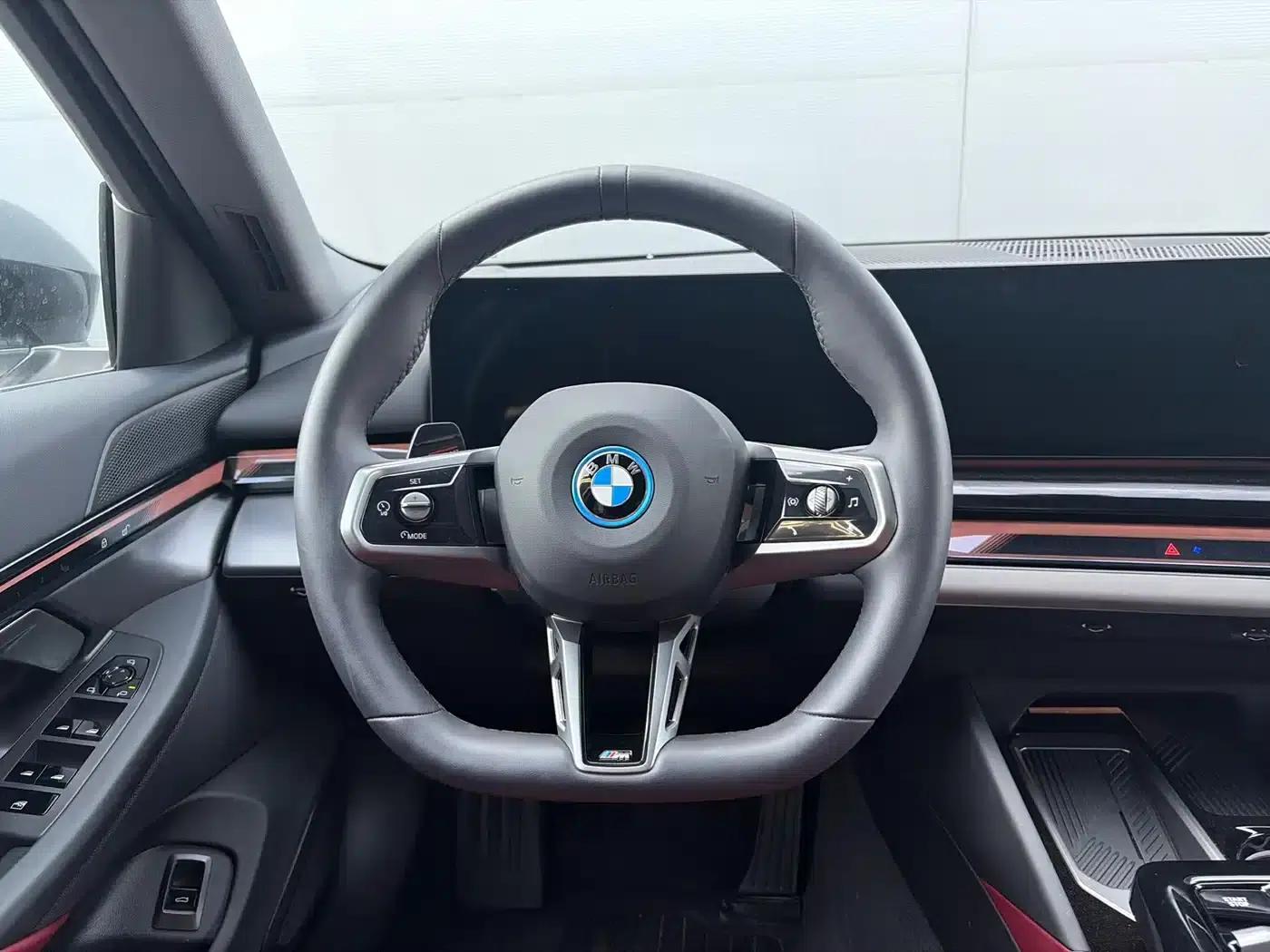 BMW i5 2024 eDrive 35L M Sport Package — миниатюра 8