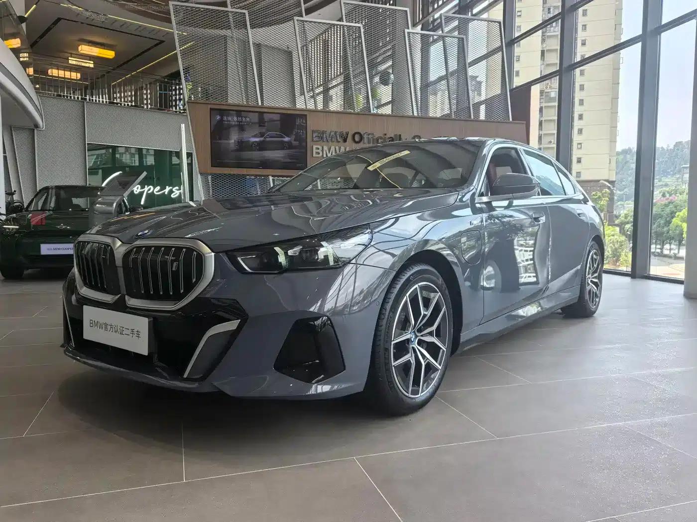 BMW i5 2024 eDrive 35L M Sport Package — миниатюра 1