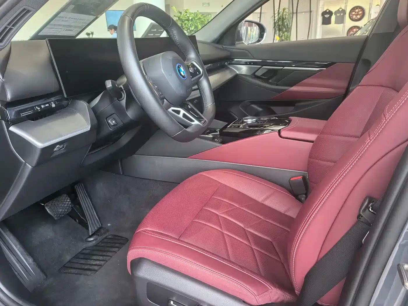 BMW i5 2024 eDrive 35L M Sport Package — миниатюра 8