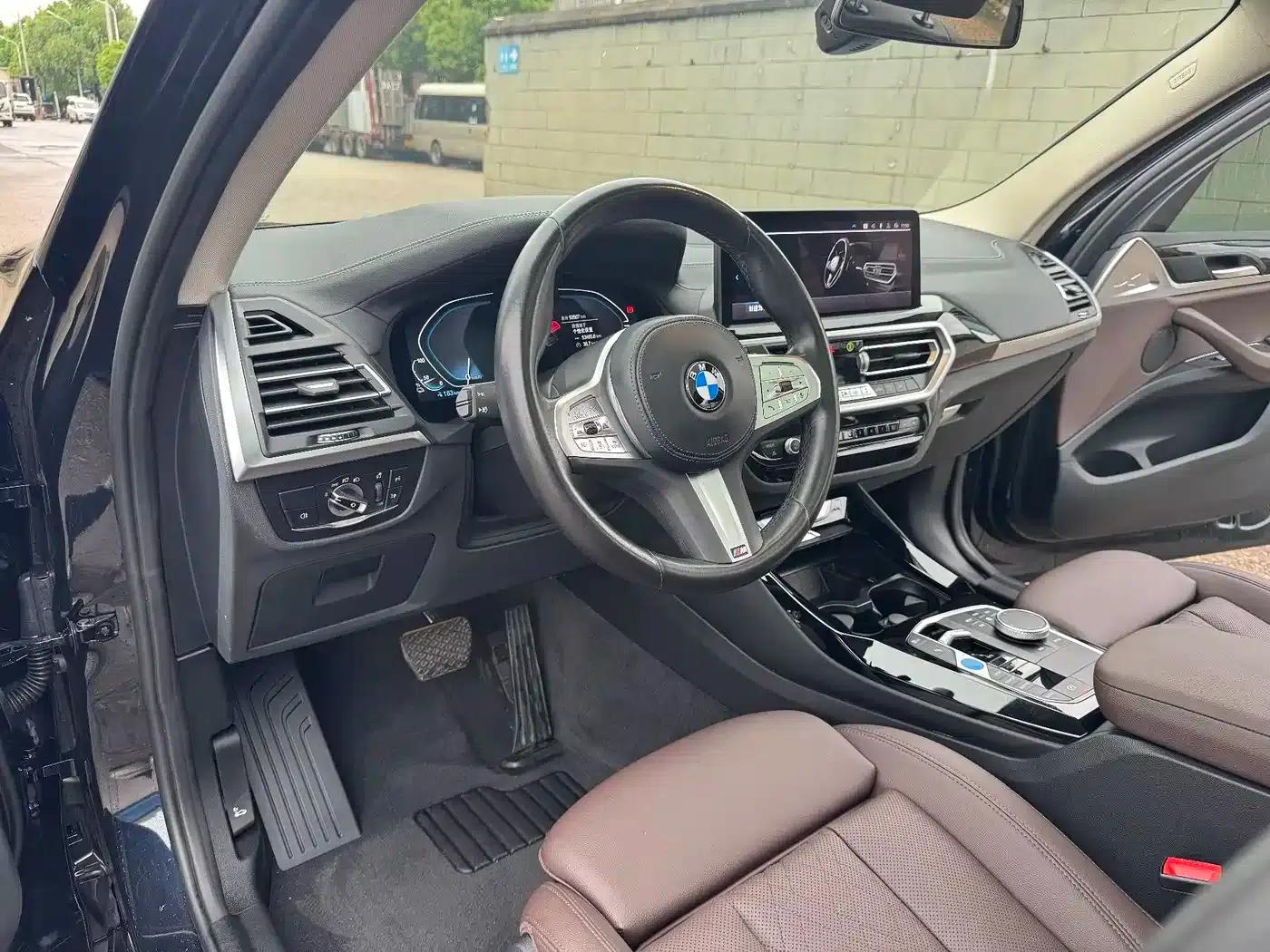 BMW iX3 2022 Facelift Leading Edition — миниатюра 6