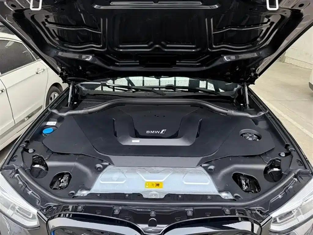 BMW iX3 2021 Facelift Leading Edition — миниатюра 13
