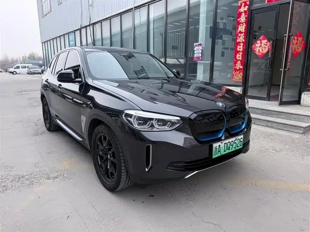 BMW iX3 2021 Facelift Leading Edition — миниатюра 3
