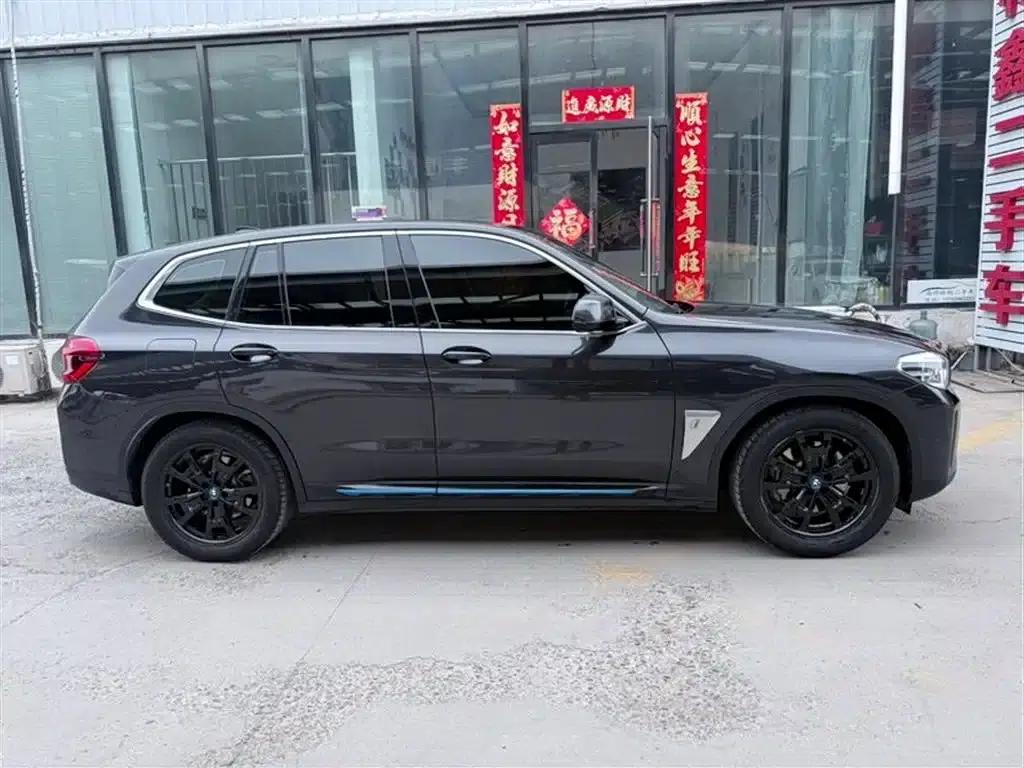 BMW iX3 2021 Facelift Leading Edition — миниатюра 4