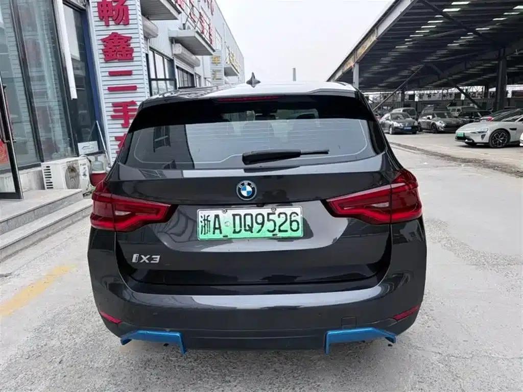BMW iX3 2021 Facelift Leading Edition — миниатюра 6