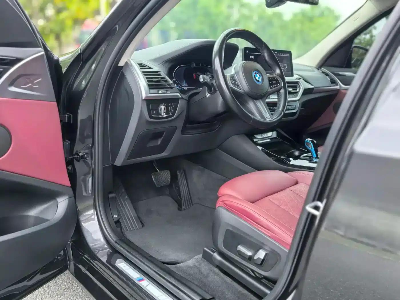 BMW iX3 2022 Leading Edition — миниатюра 9