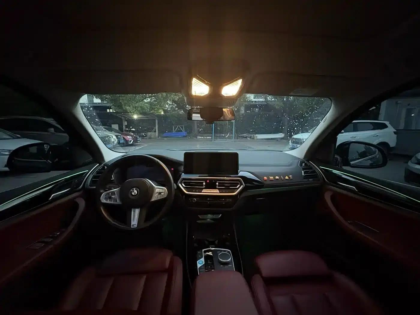 BMW iX3 2024 Leading Edition — миниатюра 4