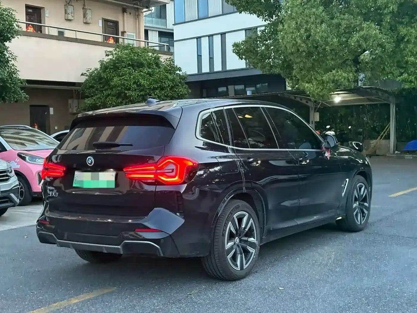 BMW iX3 2024 Leading Edition — миниатюра 7