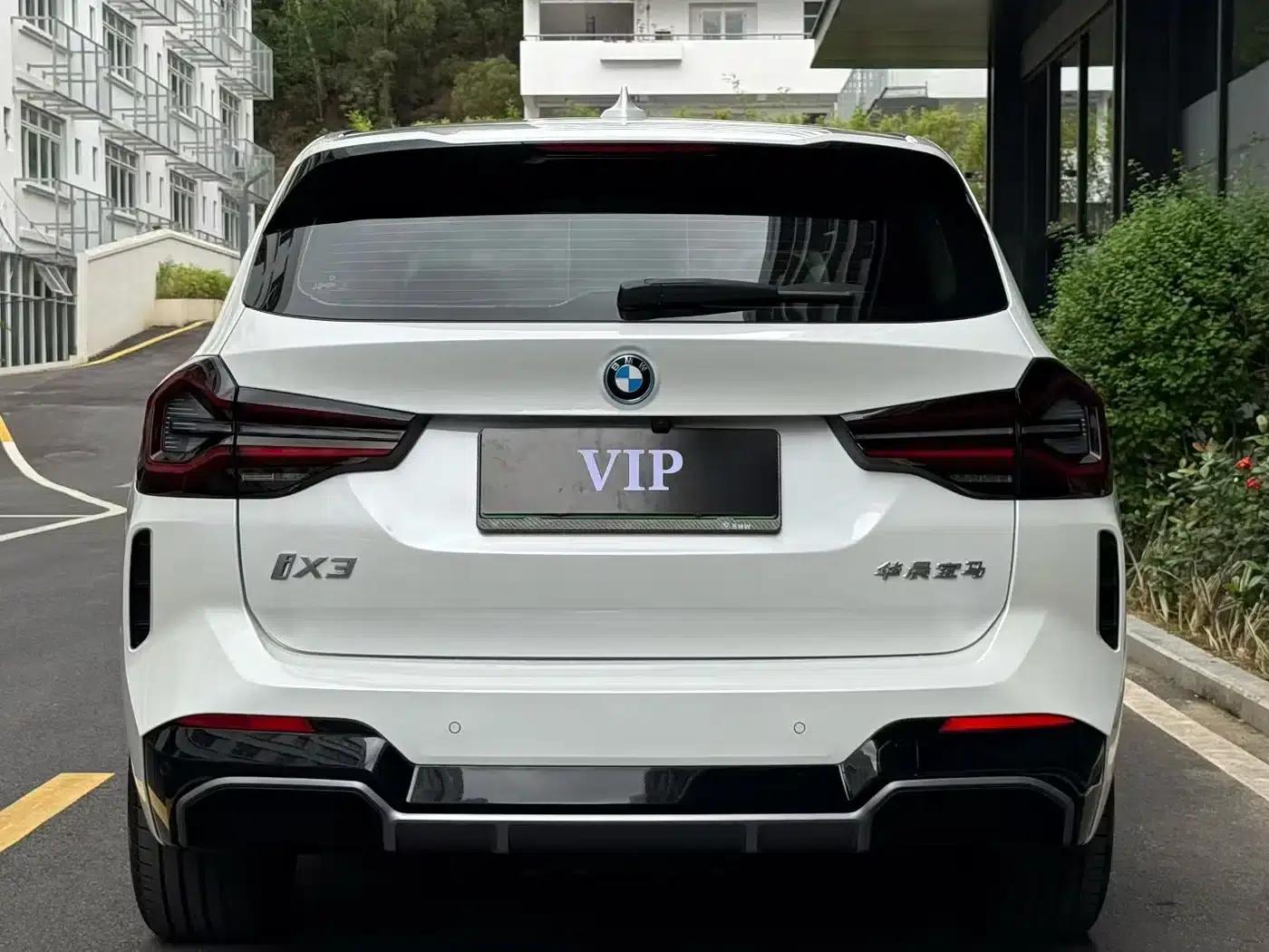 BMW iX3 2023 Leading Edition — миниатюра 9