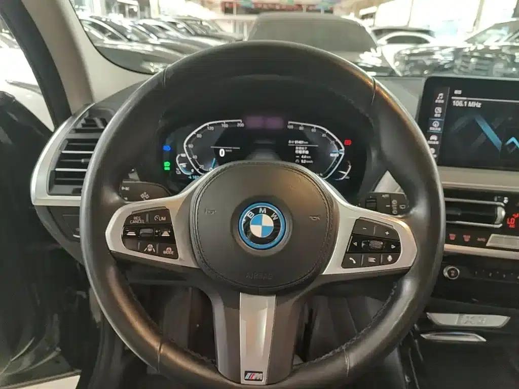 BMW iX3 2022 Leading Edition — миниатюра 11