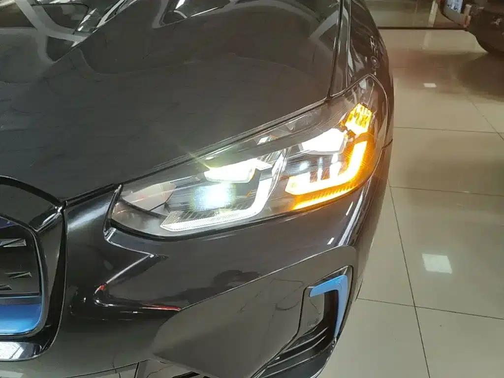 BMW iX3 2022 Leading Edition — миниатюра 24