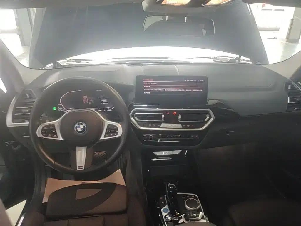 BMW iX3 2022 Leading Edition — миниатюра 10
