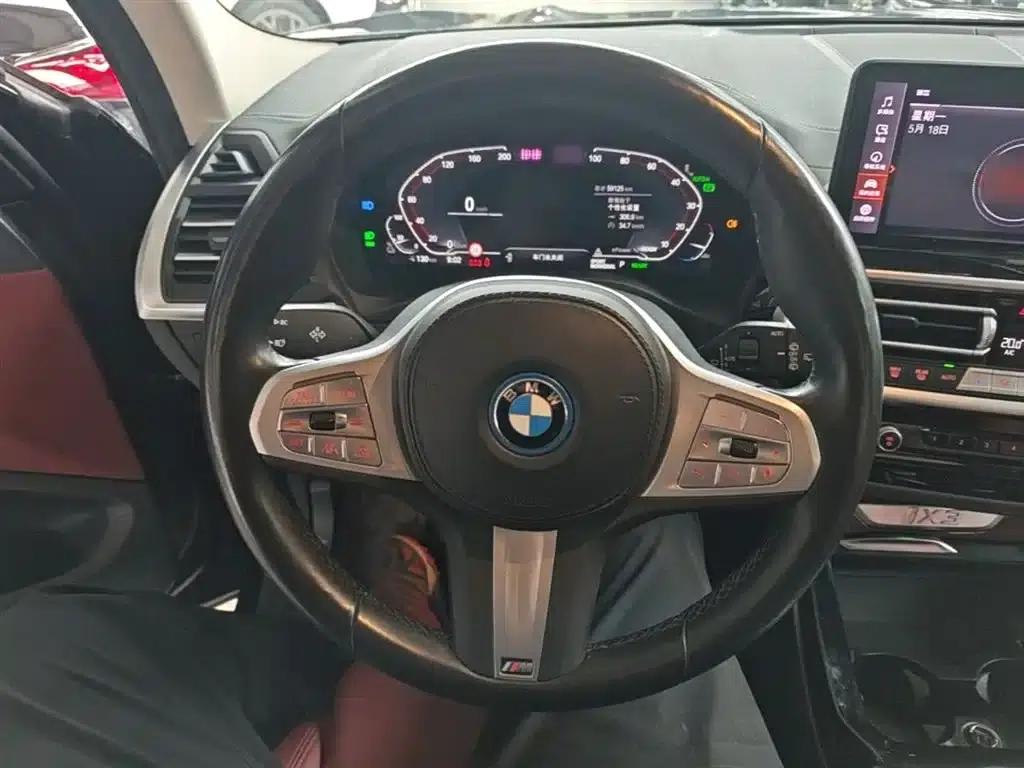 BMW iX3 2023 Leading Edition — миниатюра 11
