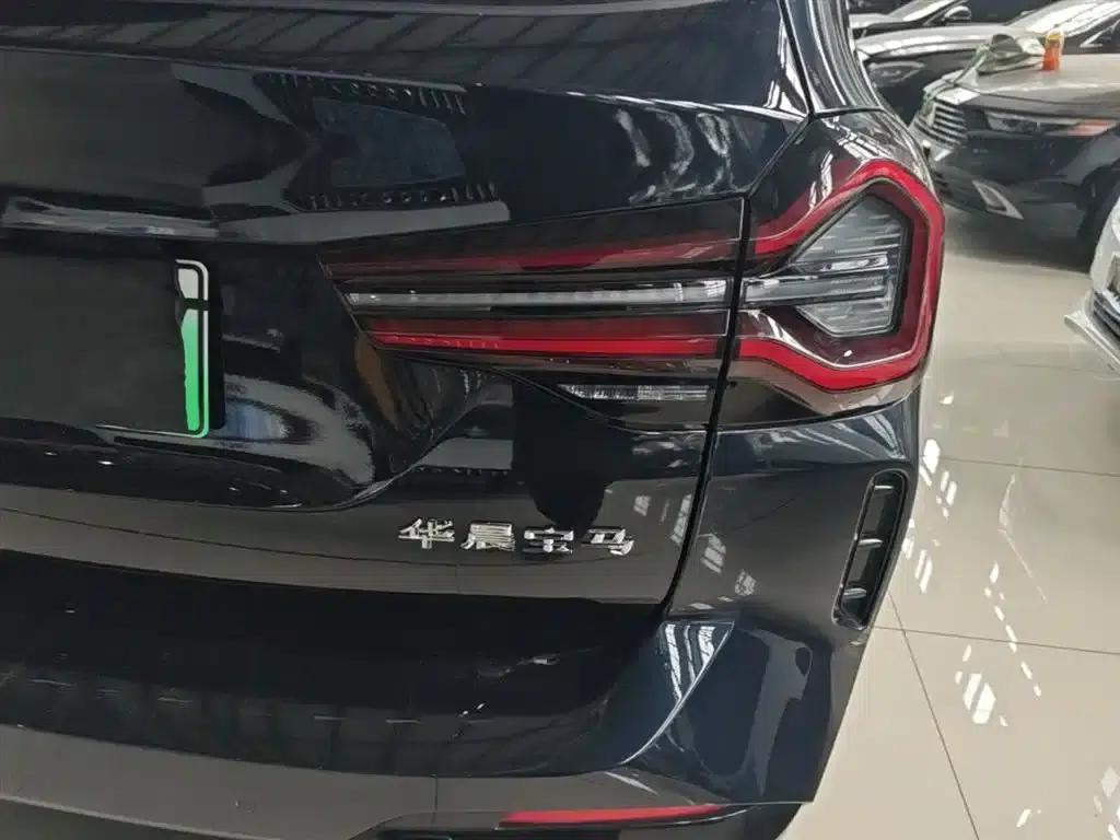 BMW iX3 2023 Leading Edition — миниатюра 8