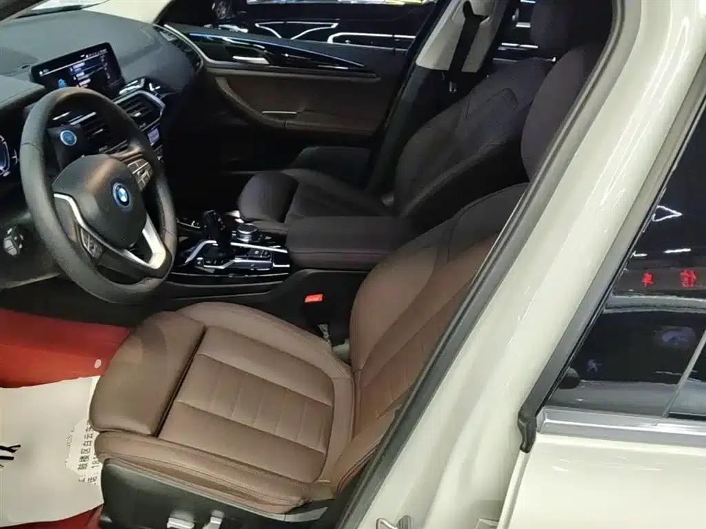 BMW iX3 2021 Facelift Leading Edition — миниатюра 11