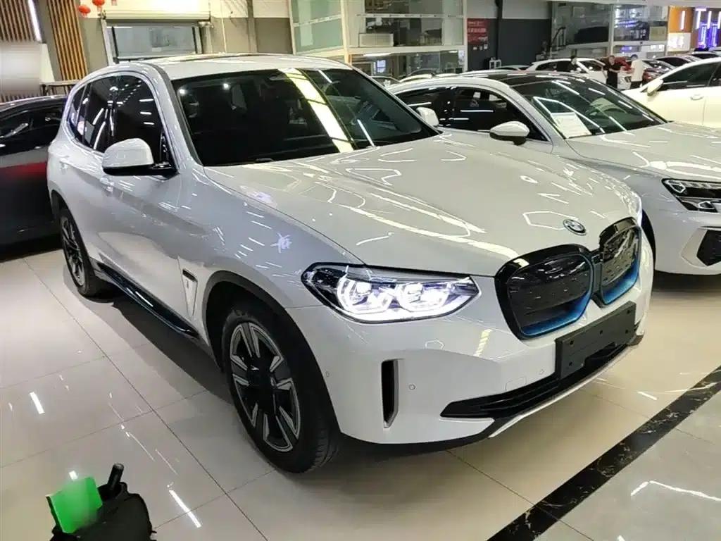 BMW iX3 2021 Facelift Leading Edition — миниатюра 22