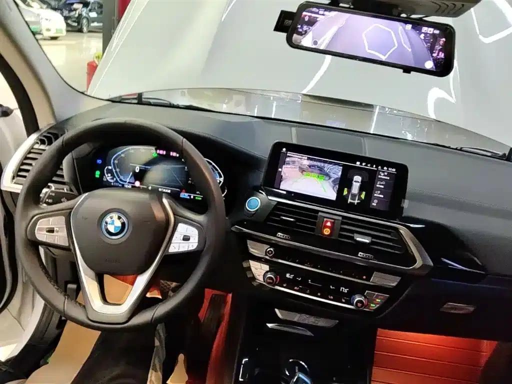 BMW iX3 2021 Facelift Leading Edition — миниатюра 6
