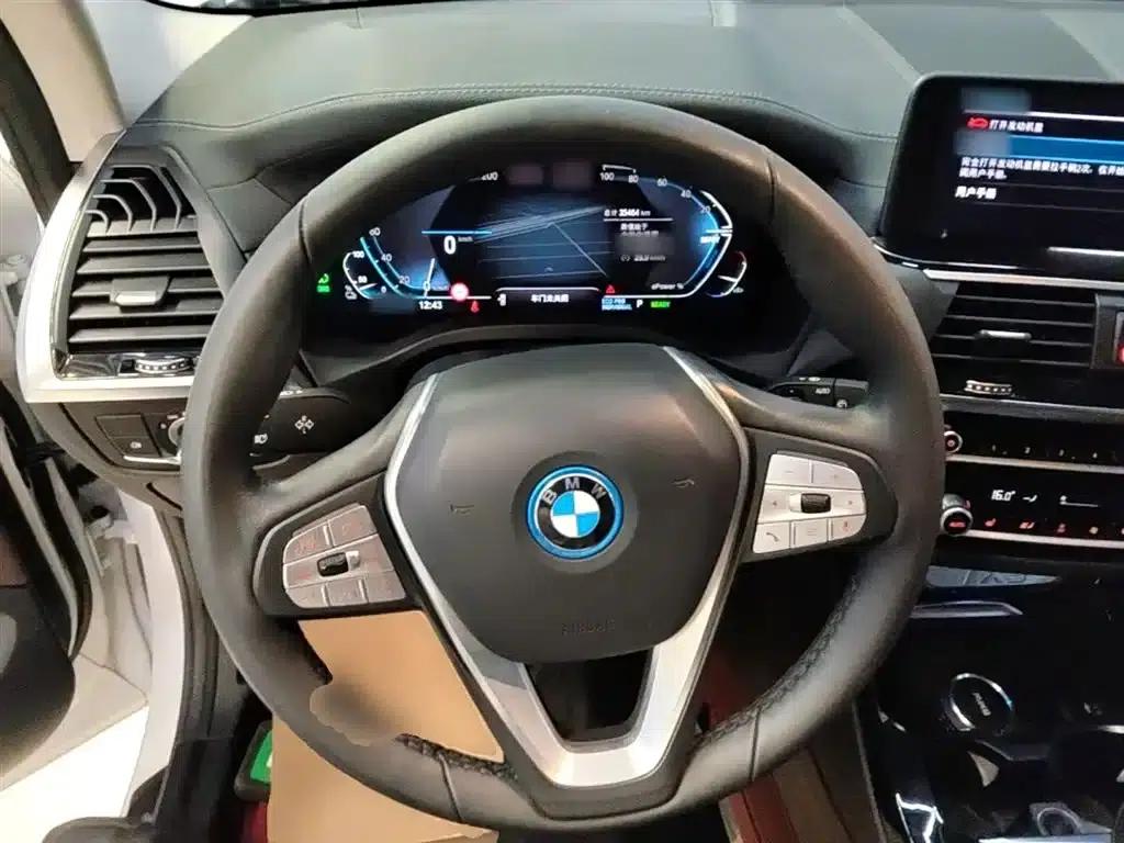 BMW iX3 2021 Facelift Leading Edition — миниатюра 7
