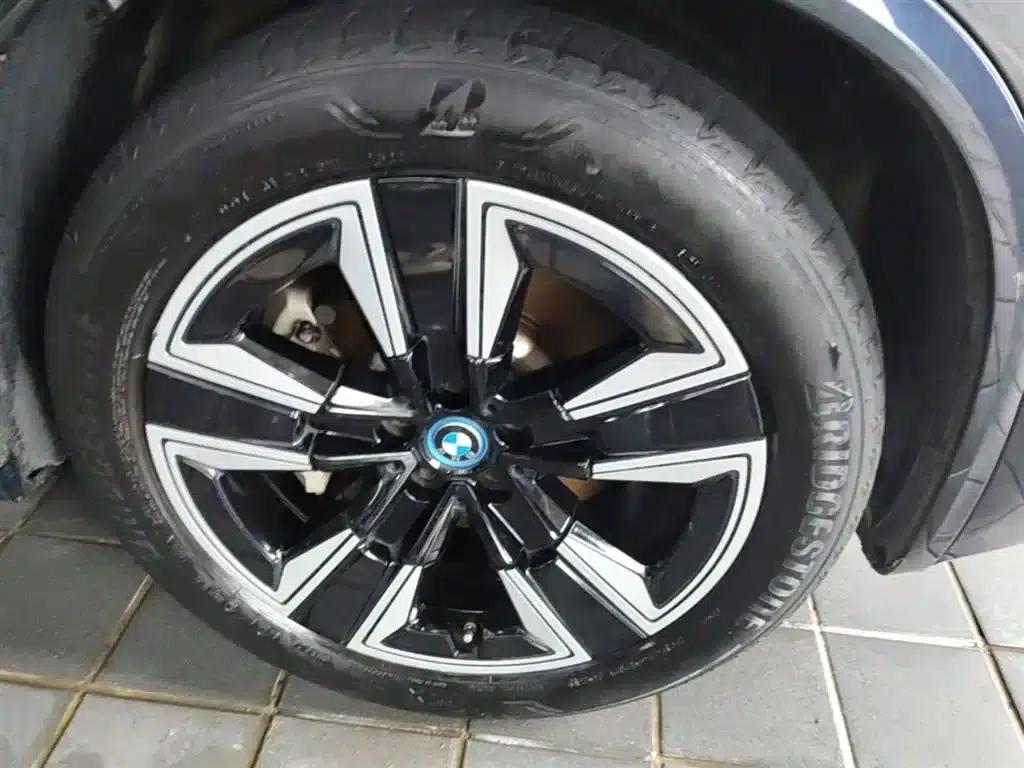 BMW iX3 2022 Leading Edition — миниатюра 13