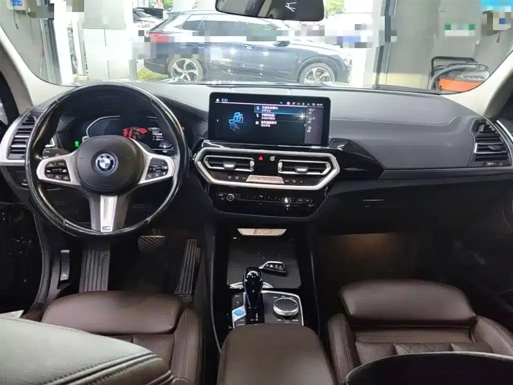 BMW iX3 2022 Leading Edition — миниатюра 15
