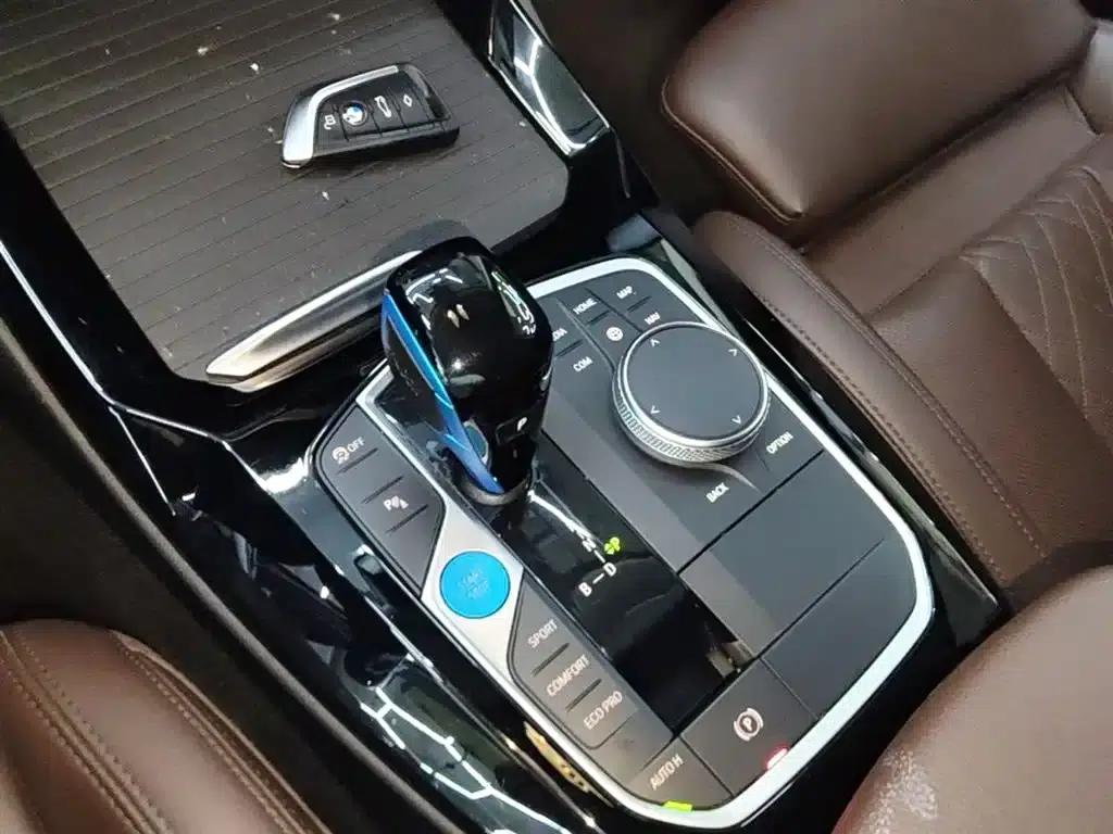 BMW iX3 2022 Leading Edition — миниатюра 20