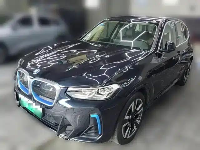 BMW iX3 2022 Leading Edition