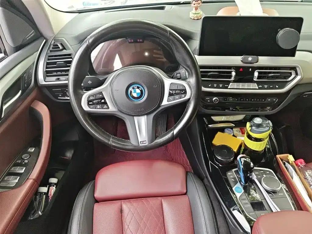 BMW iX3 2022 Leading Edition — миниатюра 3