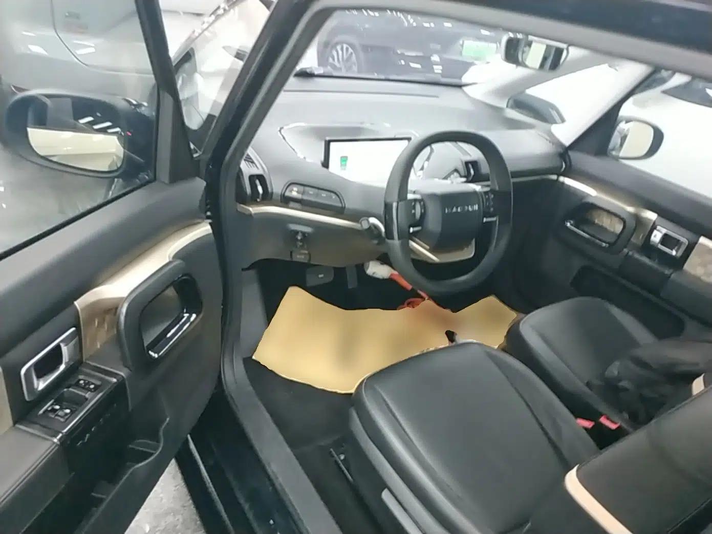 Baojun E300 2020 Plus Starry Intelligence Edition — миниатюра 18