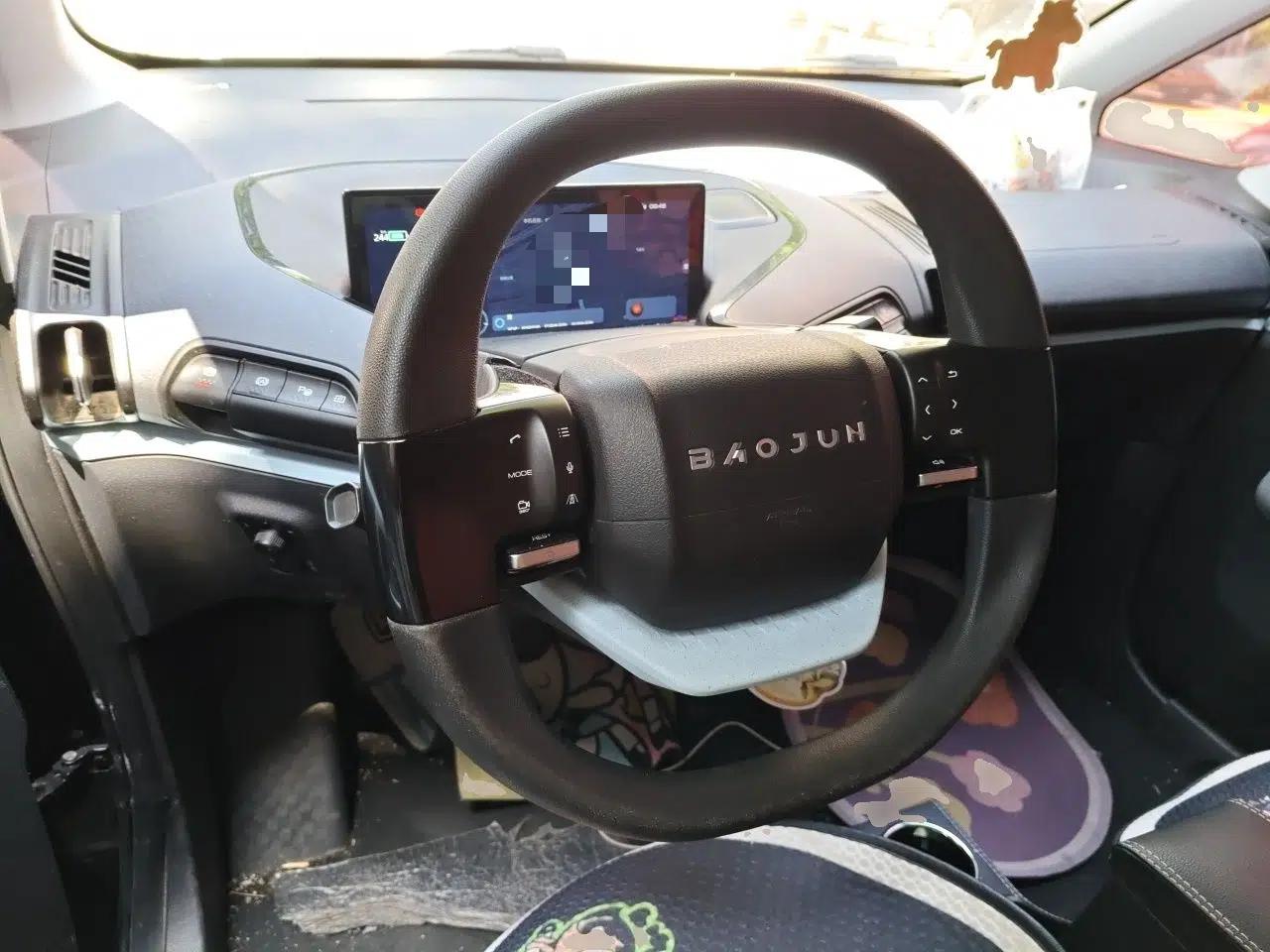 Baojun E300 2020 Plus Interstellar Future Edition — миниатюра 11