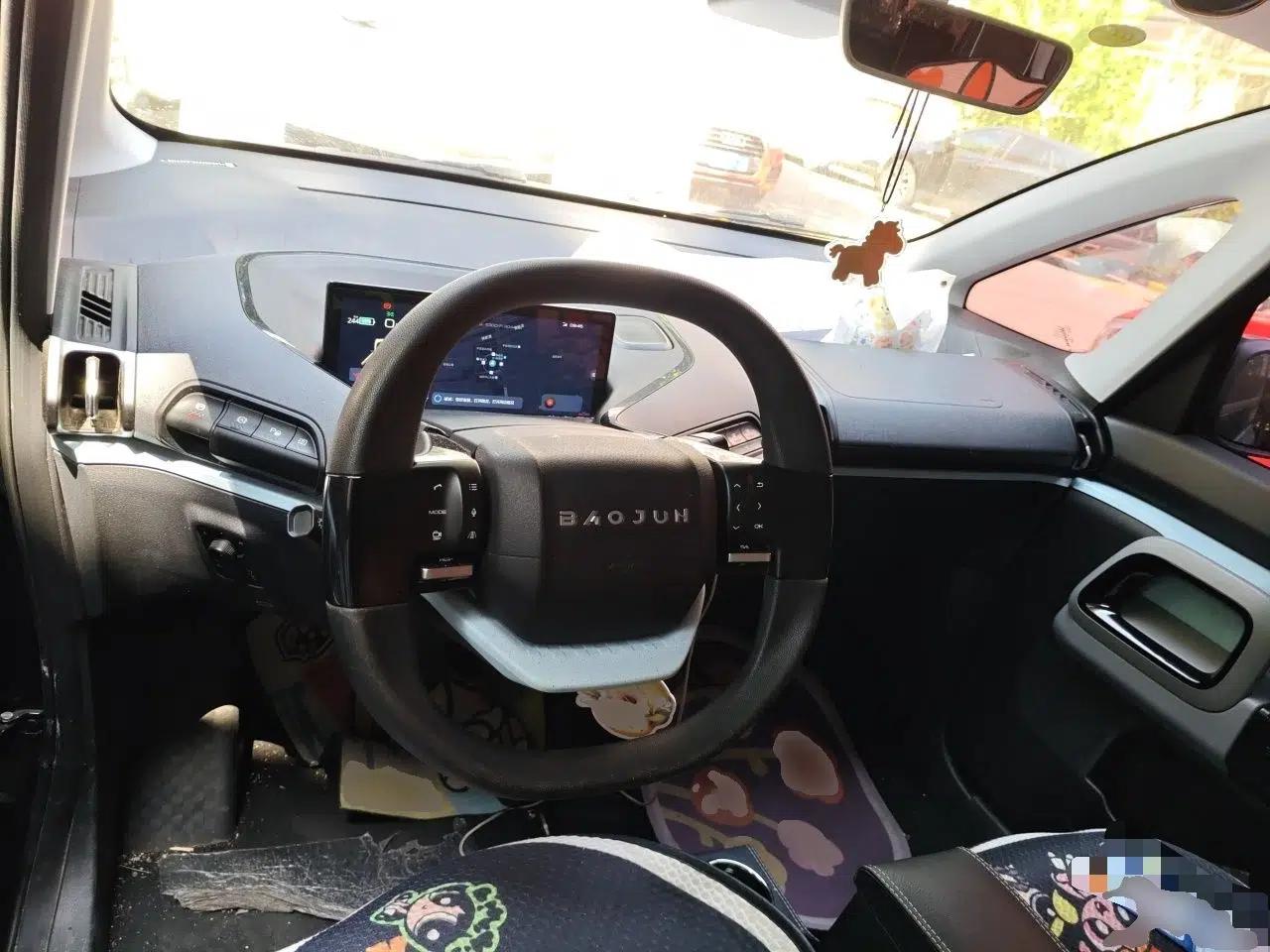 Baojun E300 2020 Plus Interstellar Future Edition — миниатюра 10