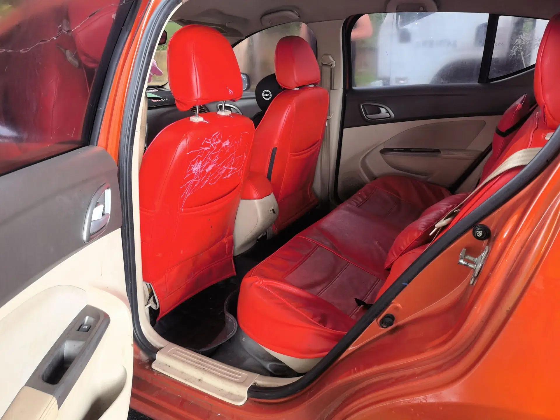Baojun 610 2014 1.5L manual Comfort trim level — миниатюра 18