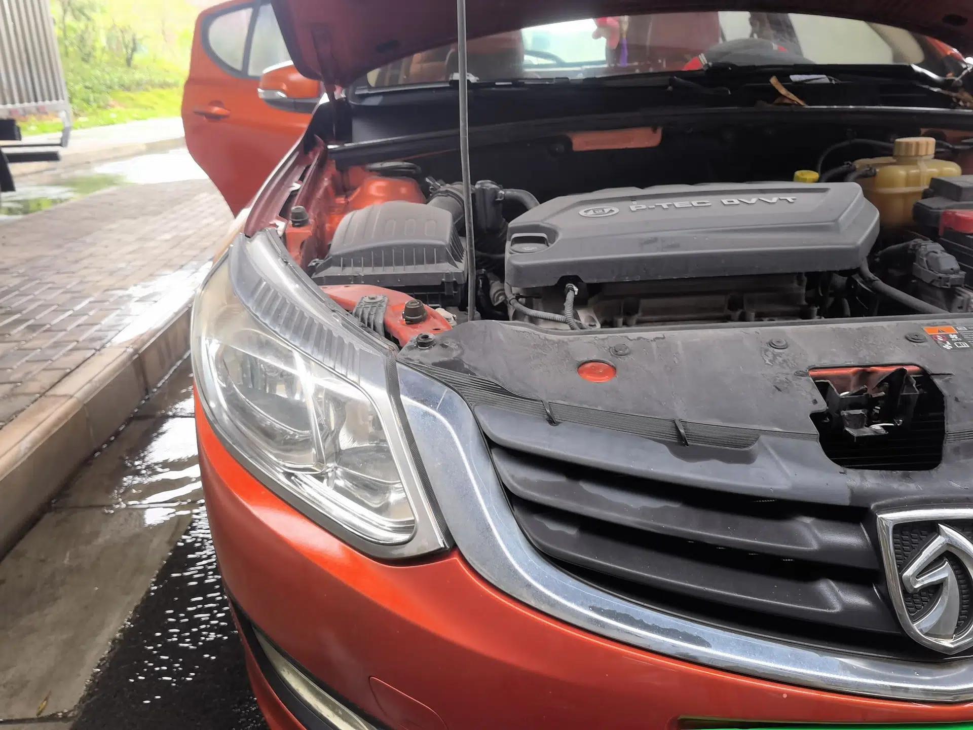 Baojun 610 2014 1.5L manual Comfort trim level — миниатюра 7