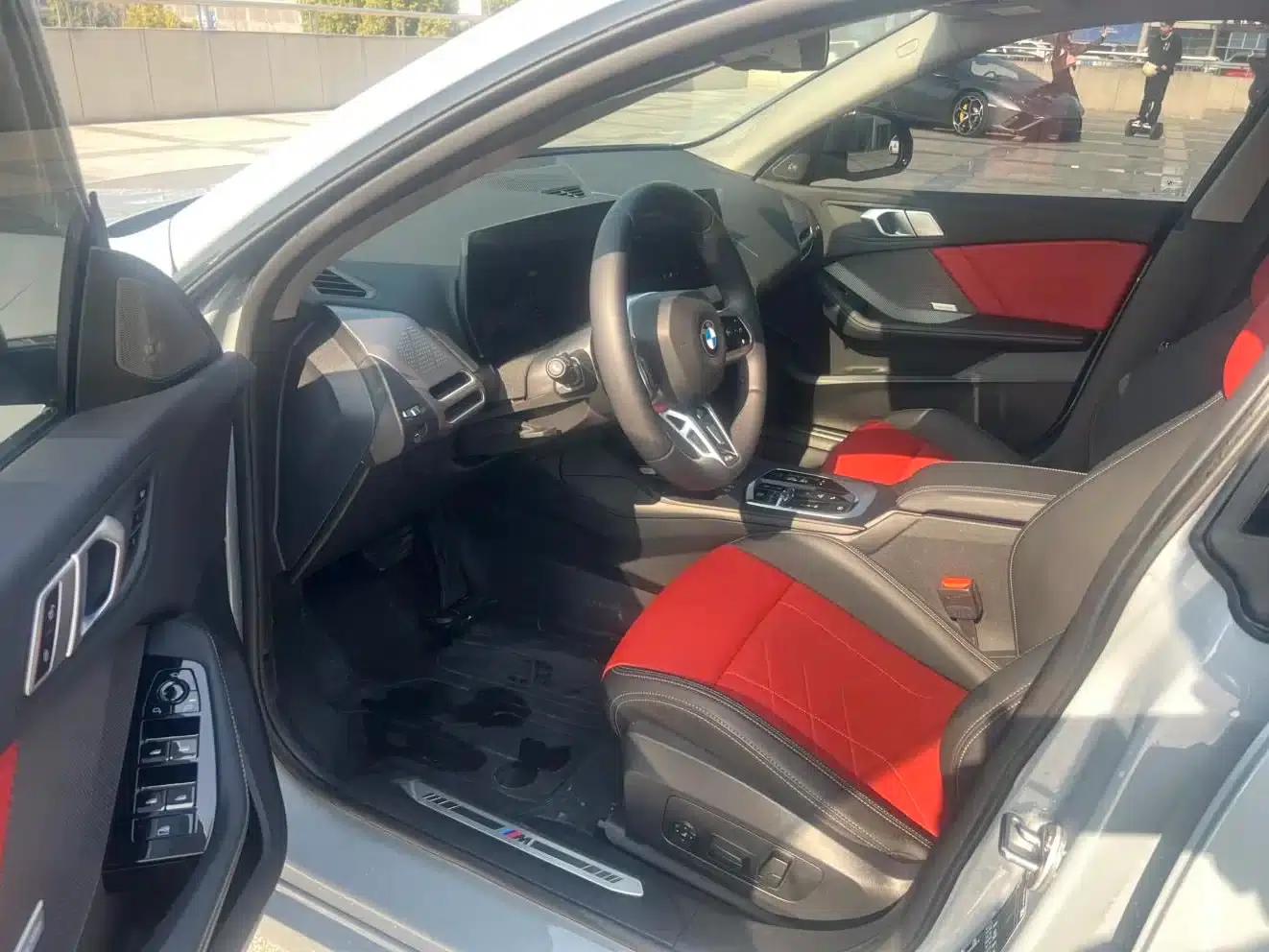 2025 BMW 2 Series 225L M Sport Shadow Edition — миниатюра 10