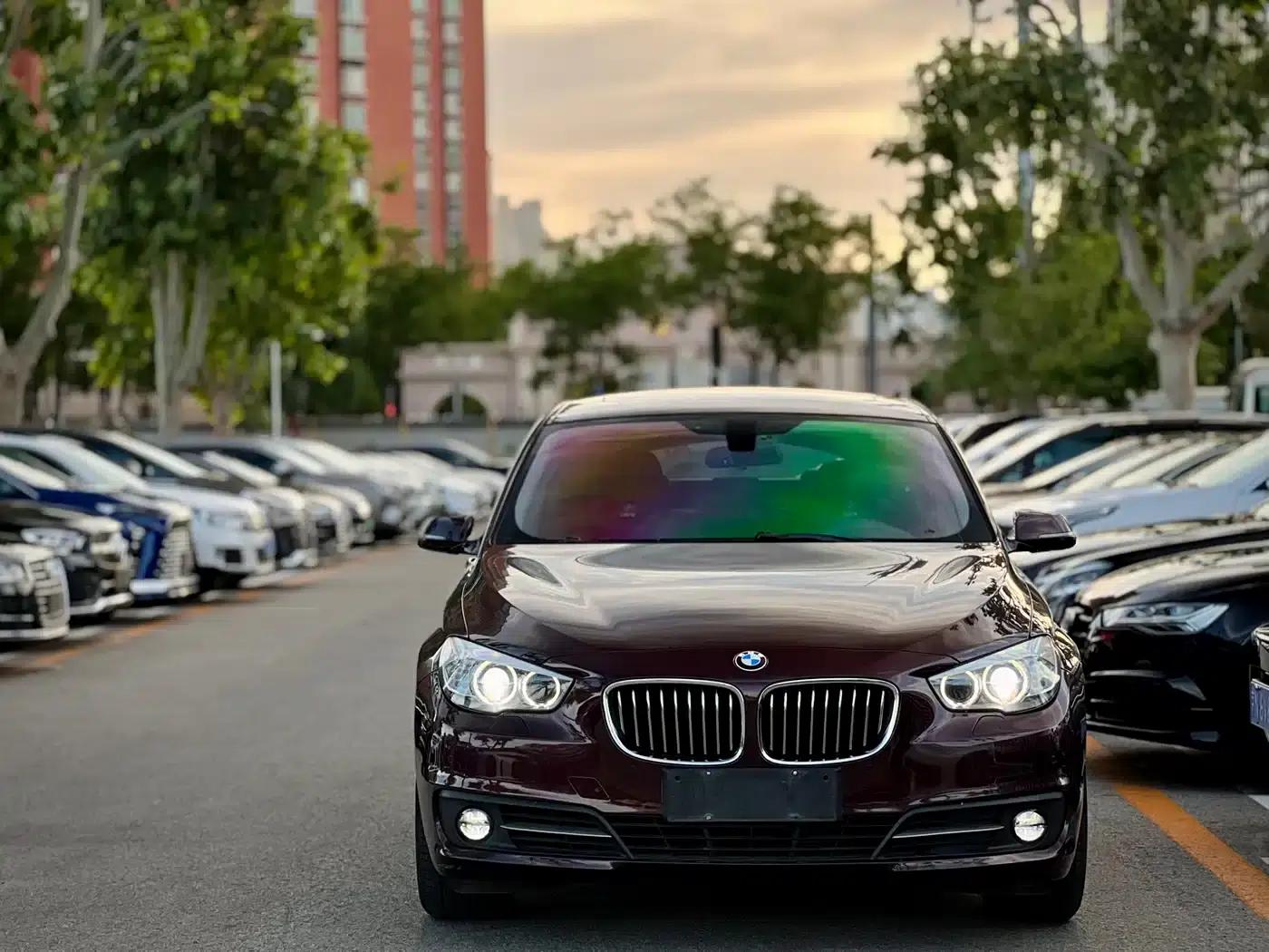 BMW 5 Series GT 2015 528i Leading Edition — миниатюра 2