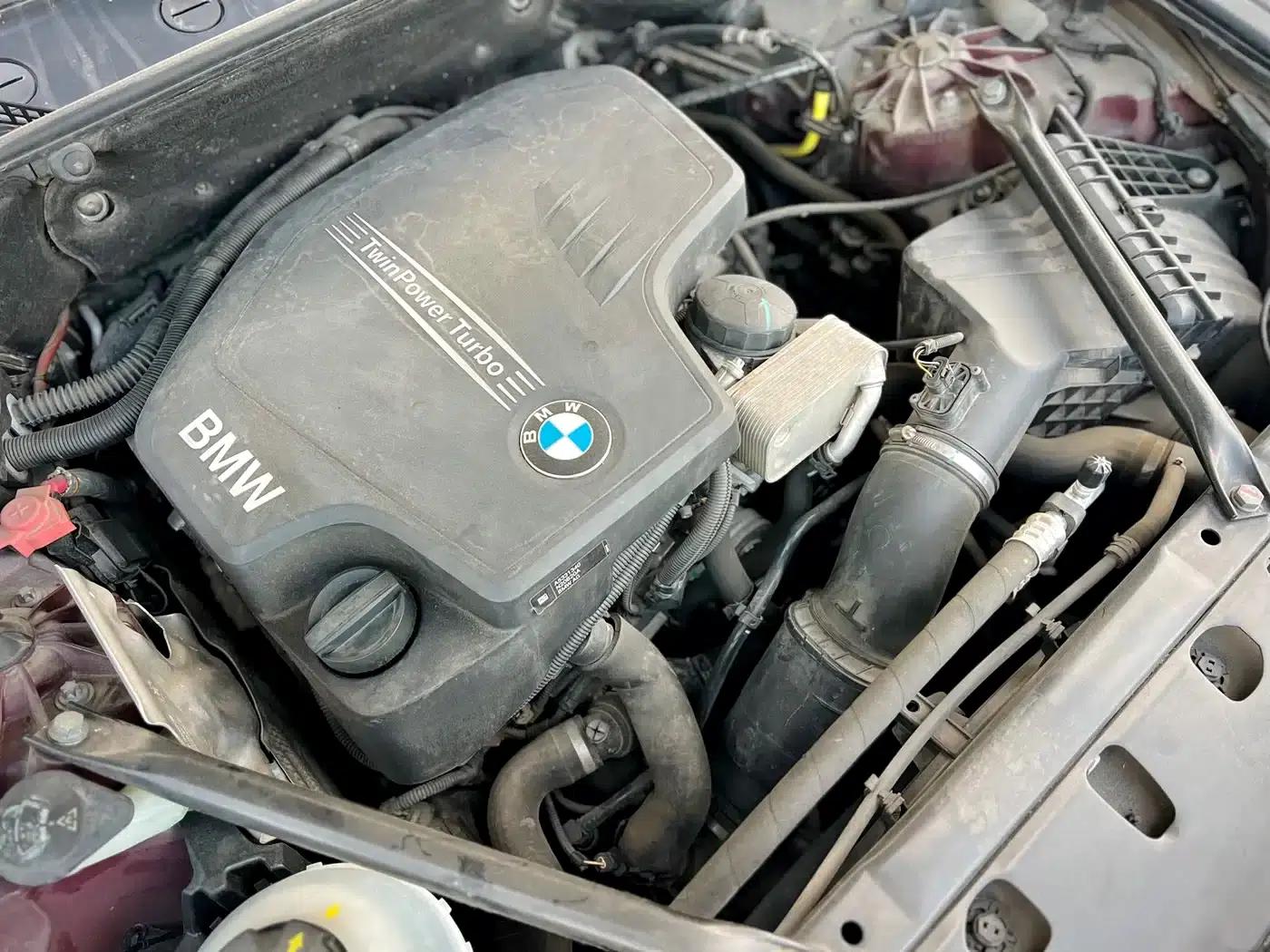 BMW 5 Series GT 2015 528i Leading Edition — миниатюра 21