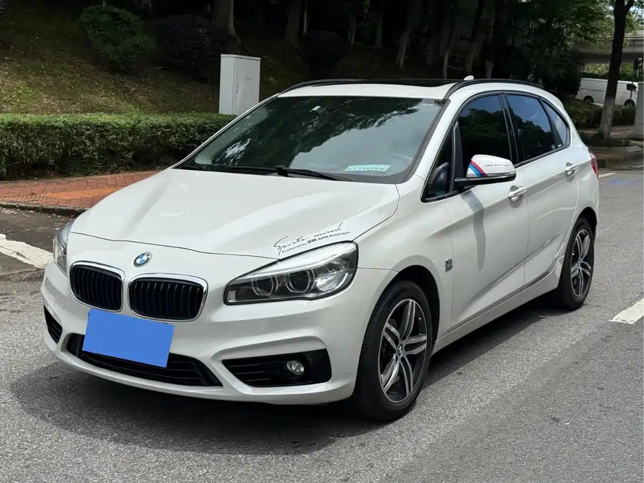 2016 BMW 2 Series Gran Tourer 218i Sport Design Package — миниатюра 1