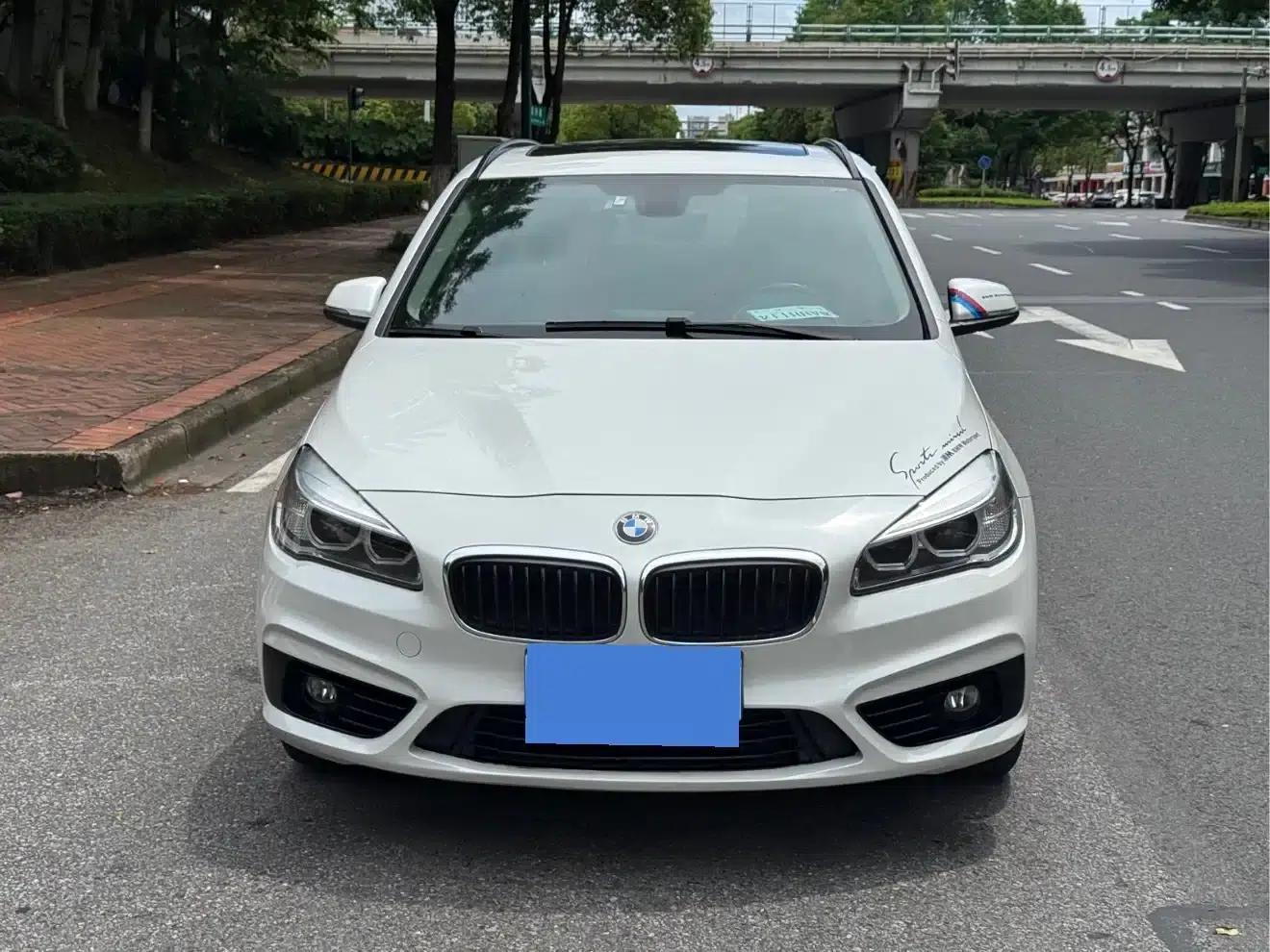 2016 BMW 2 Series Gran Tourer 218i Sport Design Package — миниатюра 2