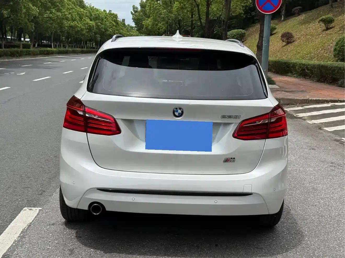 2016 BMW 2 Series Gran Tourer 218i Sport Design Package — миниатюра 5