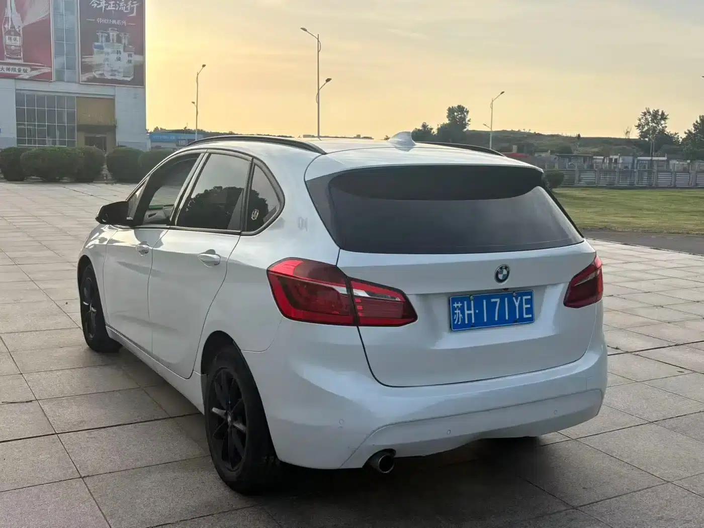 2016 BMW 2 Series Gran Tourer 218i Fashion Edition — миниатюра 9