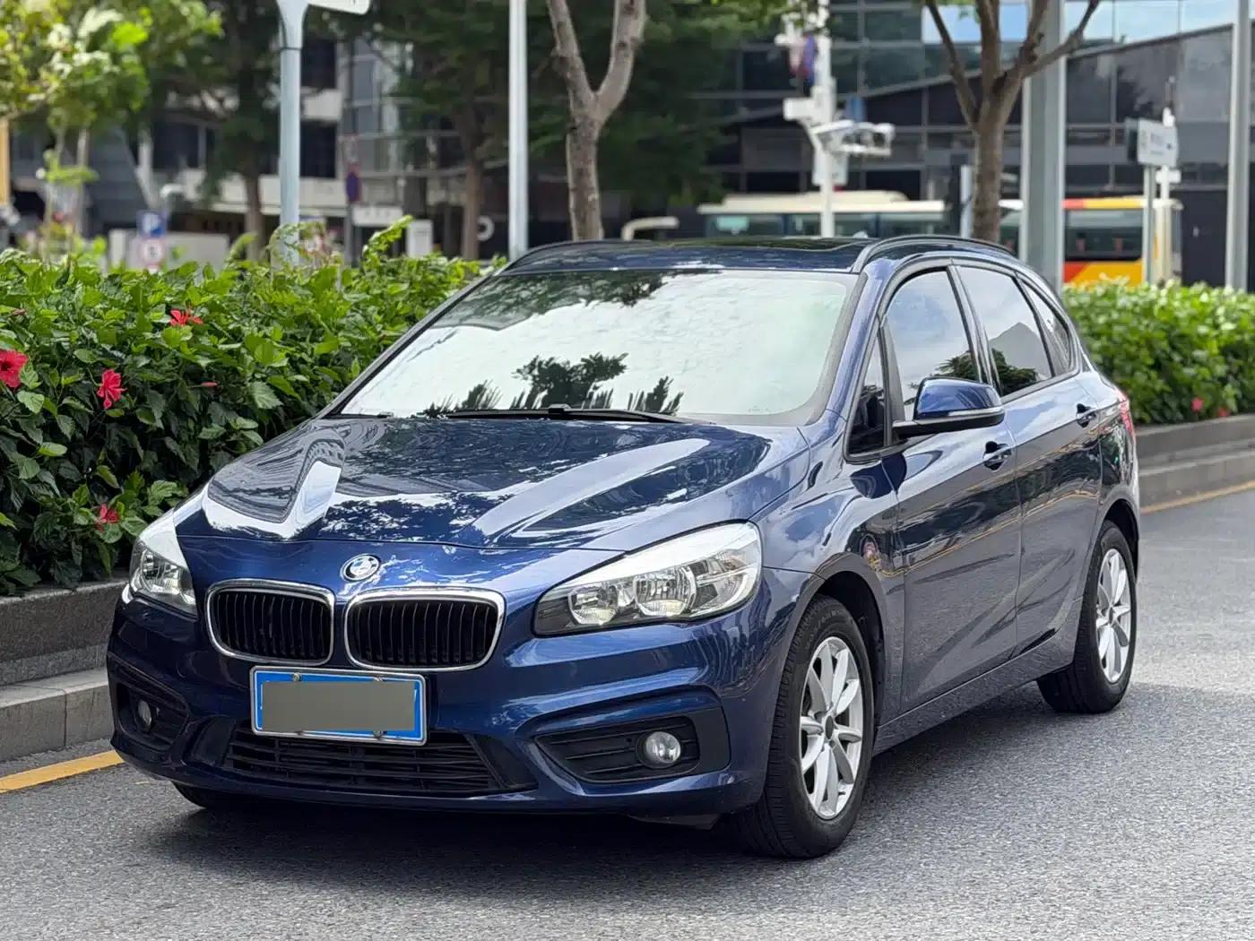 2016 BMW 2 Series Gran Tourer 218i Fashion Edition — миниатюра 1