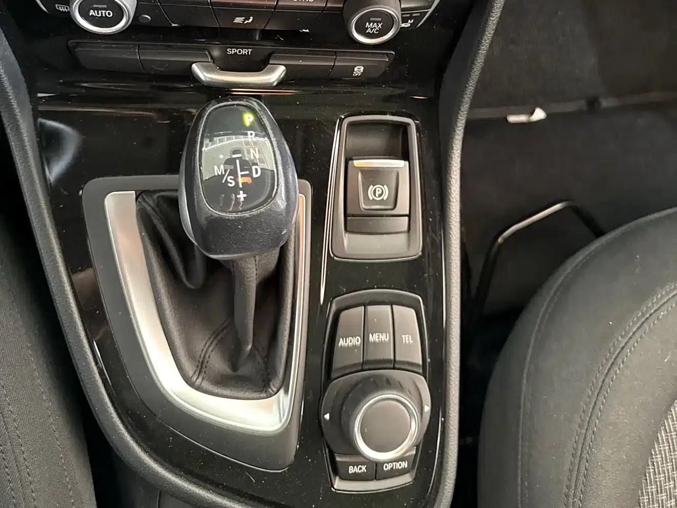 2015 BMW 2 Series Gran Tourer 218i Leading Edition (Imported) — миниатюра 14