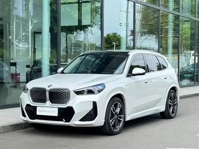 2023 BMW iX1 xDrive30L M Sport Package