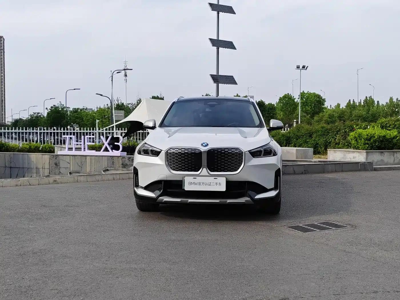 BMW iX1 2023 eDrive25L X Design Package — миниатюра 2