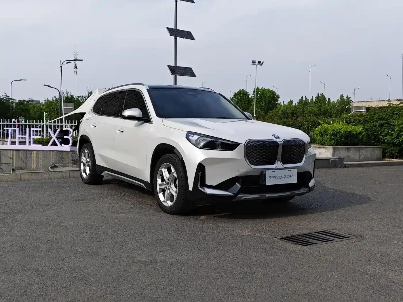 BMW iX1 2023 eDrive25L X Design Package — миниатюра 3