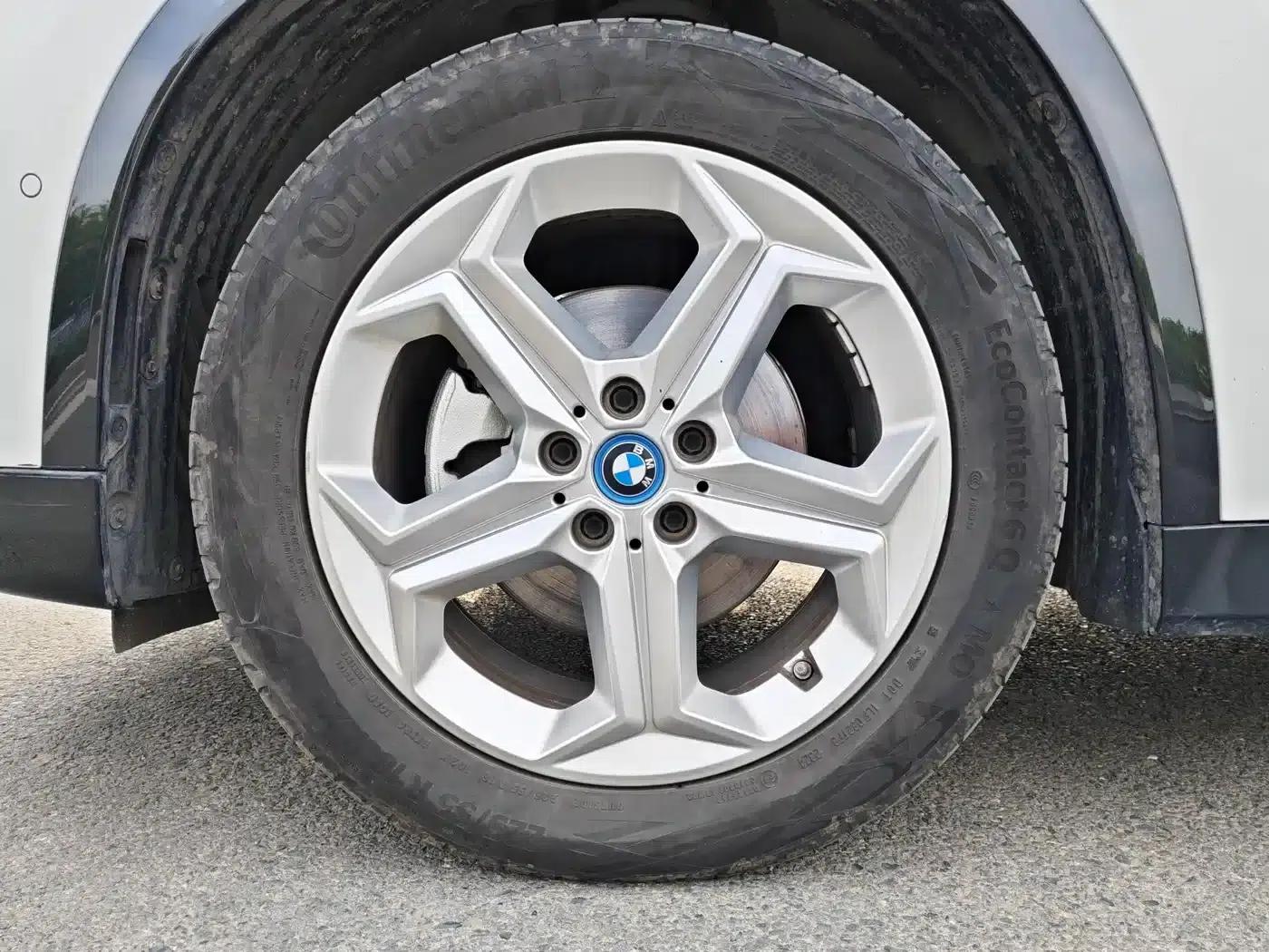 BMW iX1 2023 eDrive25L X Design Package — миниатюра 9