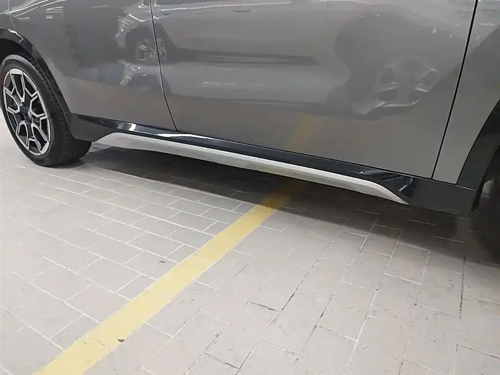BMW iX1 2023 xDrive30L X Design Package — миниатюра 21
