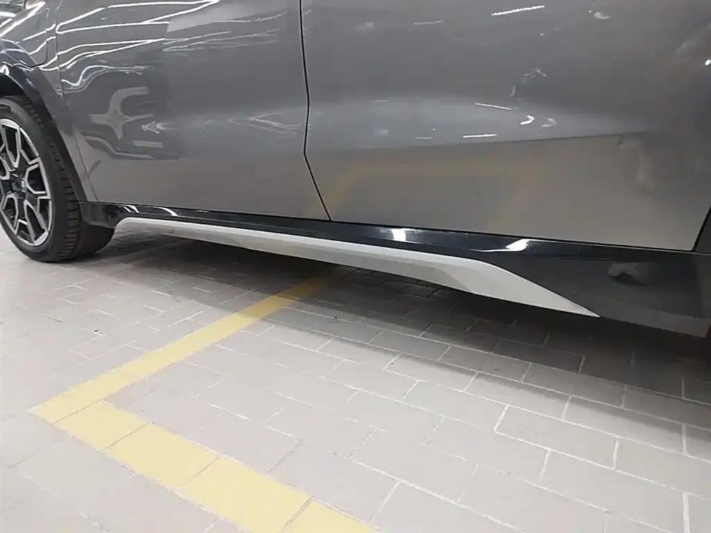 BMW iX1 2023 xDrive30L X Design Package — миниатюра 22