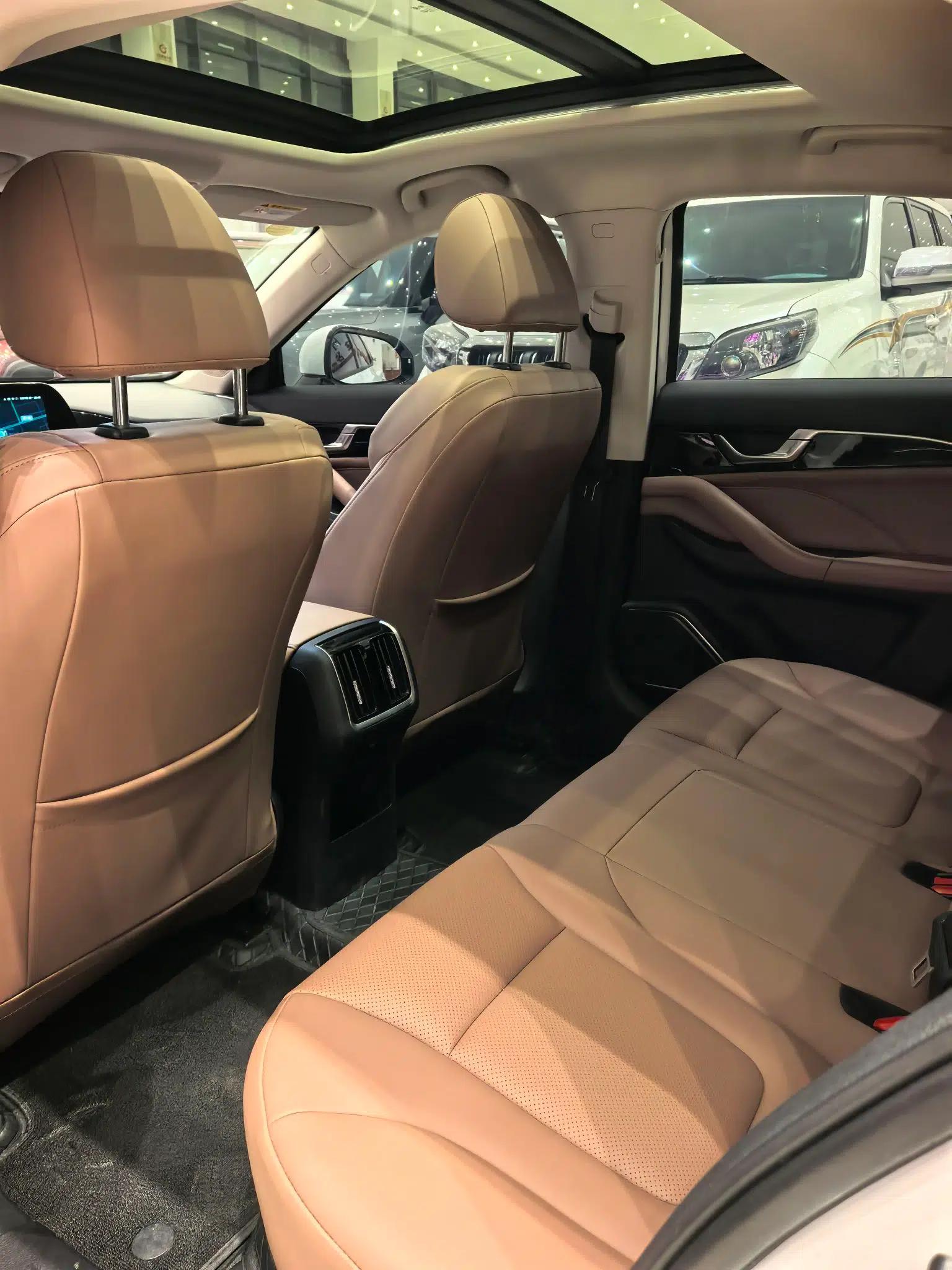Bestune B70 2024 Dragon Edition 1.5T Leading Model — миниатюра 16
