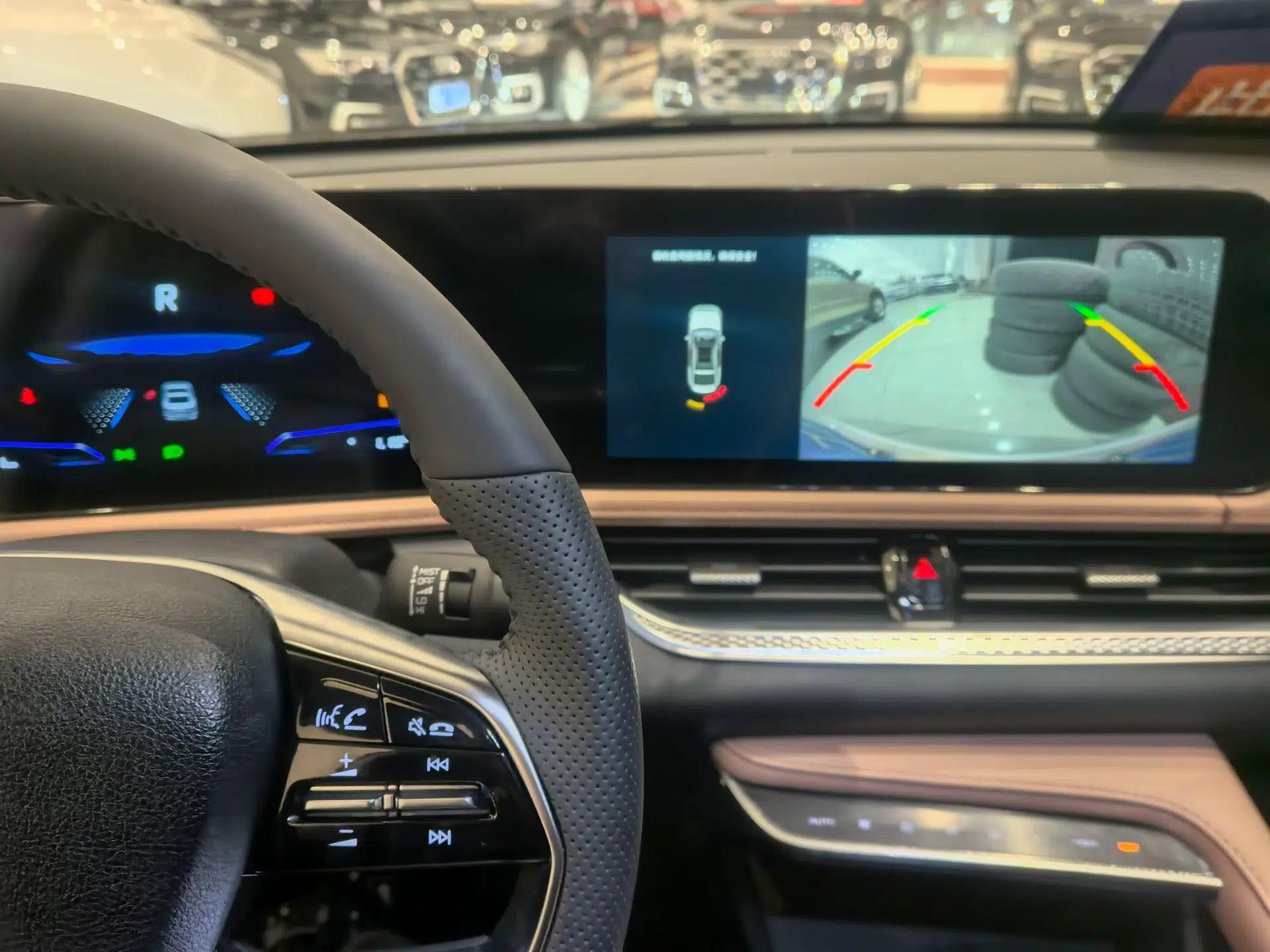 Bestune B70 2024 Dragon Edition 1.5T Leading Model — миниатюра 20